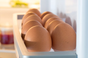 تخم مرغ در یخچال